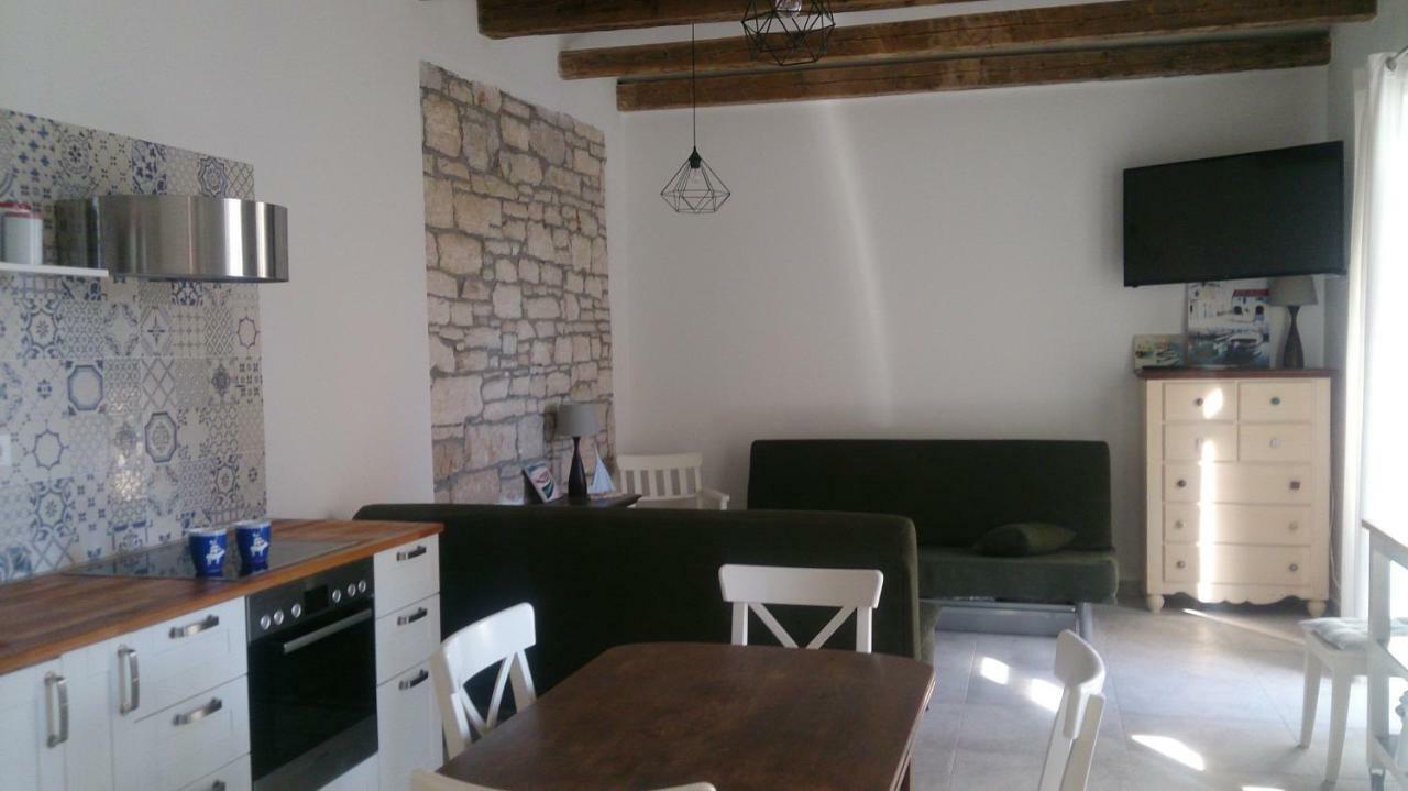 Teslina Apartments PUY Exterior foto